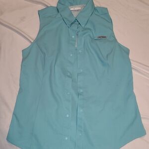 Columbia Women's Aqua Sleeveless Button Down Shirt